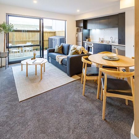 2 Bed, 2 Bath W Sofa Bed - Great Cafes Nearby Apartment Christchurch Exterior photo
