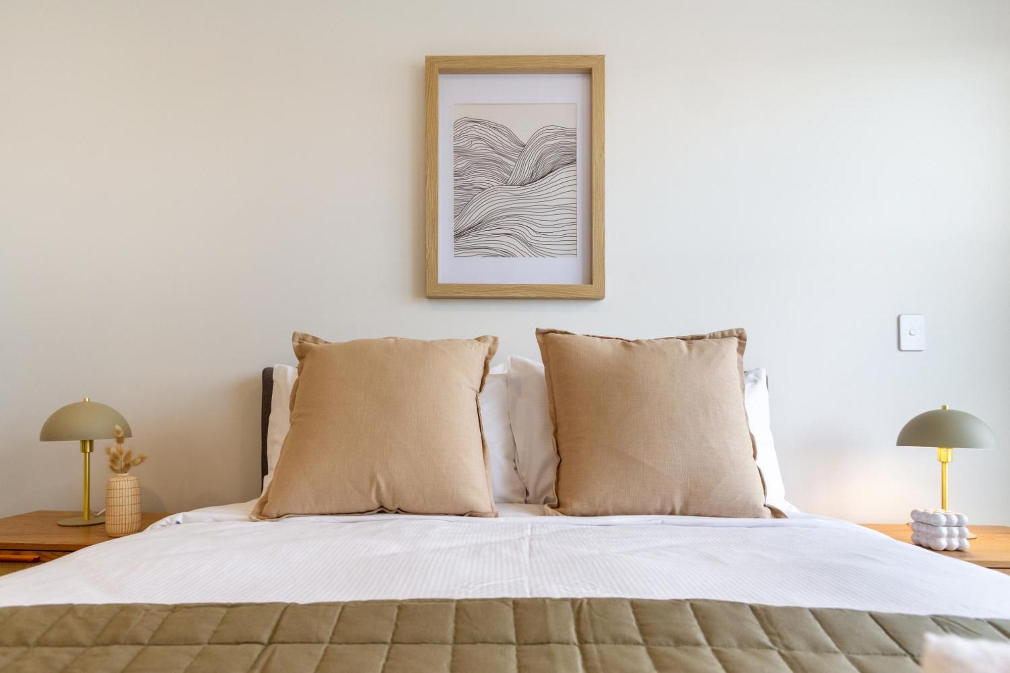 2 Bed, 2 Bath W Sofa Bed - Great Cafes Nearby Apartment Christchurch Exterior photo