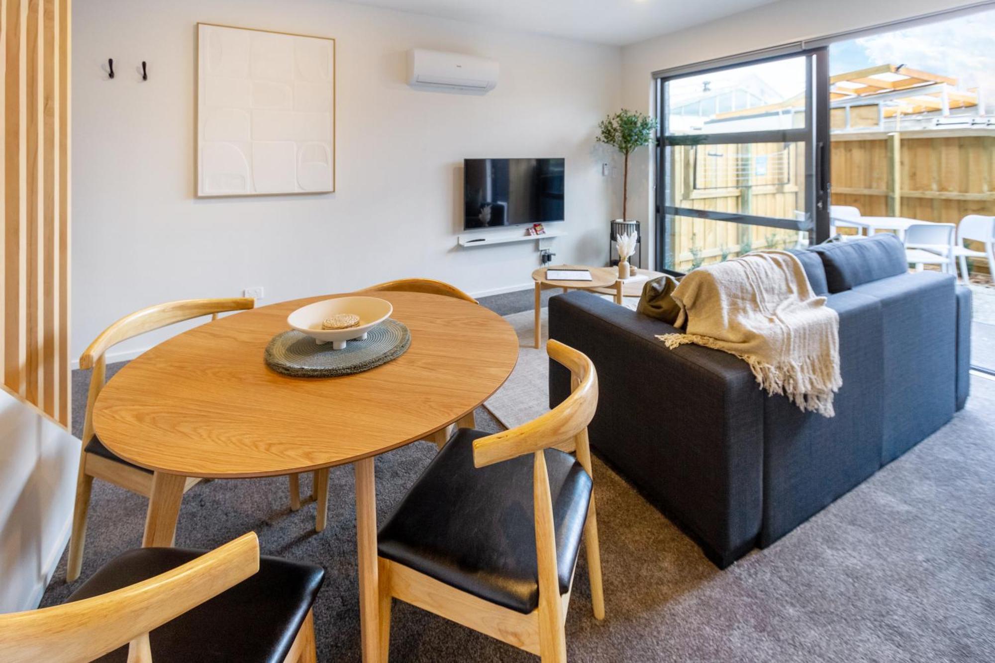 2 Bed, 2 Bath W Sofa Bed - Great Cafes Nearby Apartment Christchurch Exterior photo