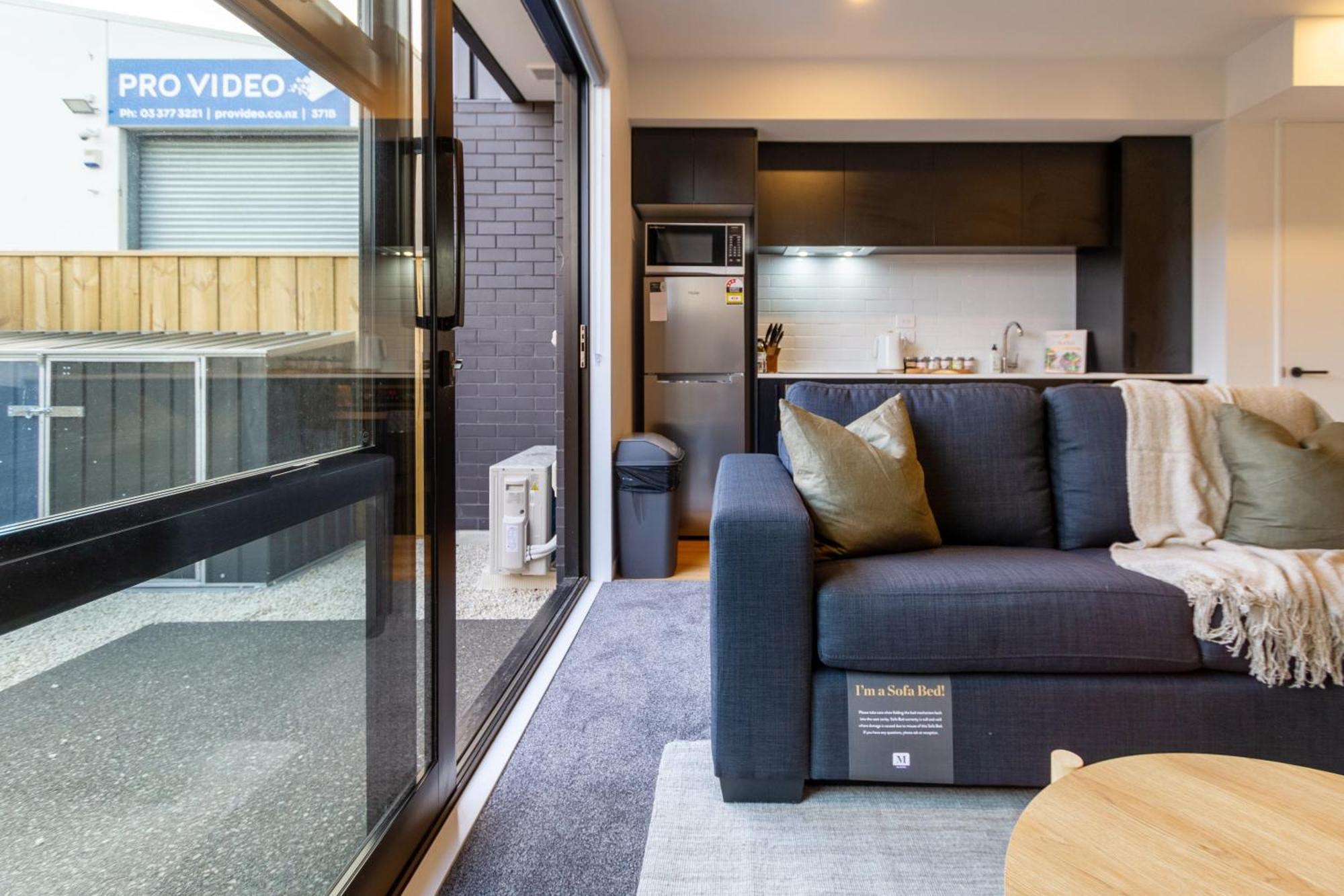2 Bed, 2 Bath W Sofa Bed - Great Cafes Nearby Apartment Christchurch Exterior photo